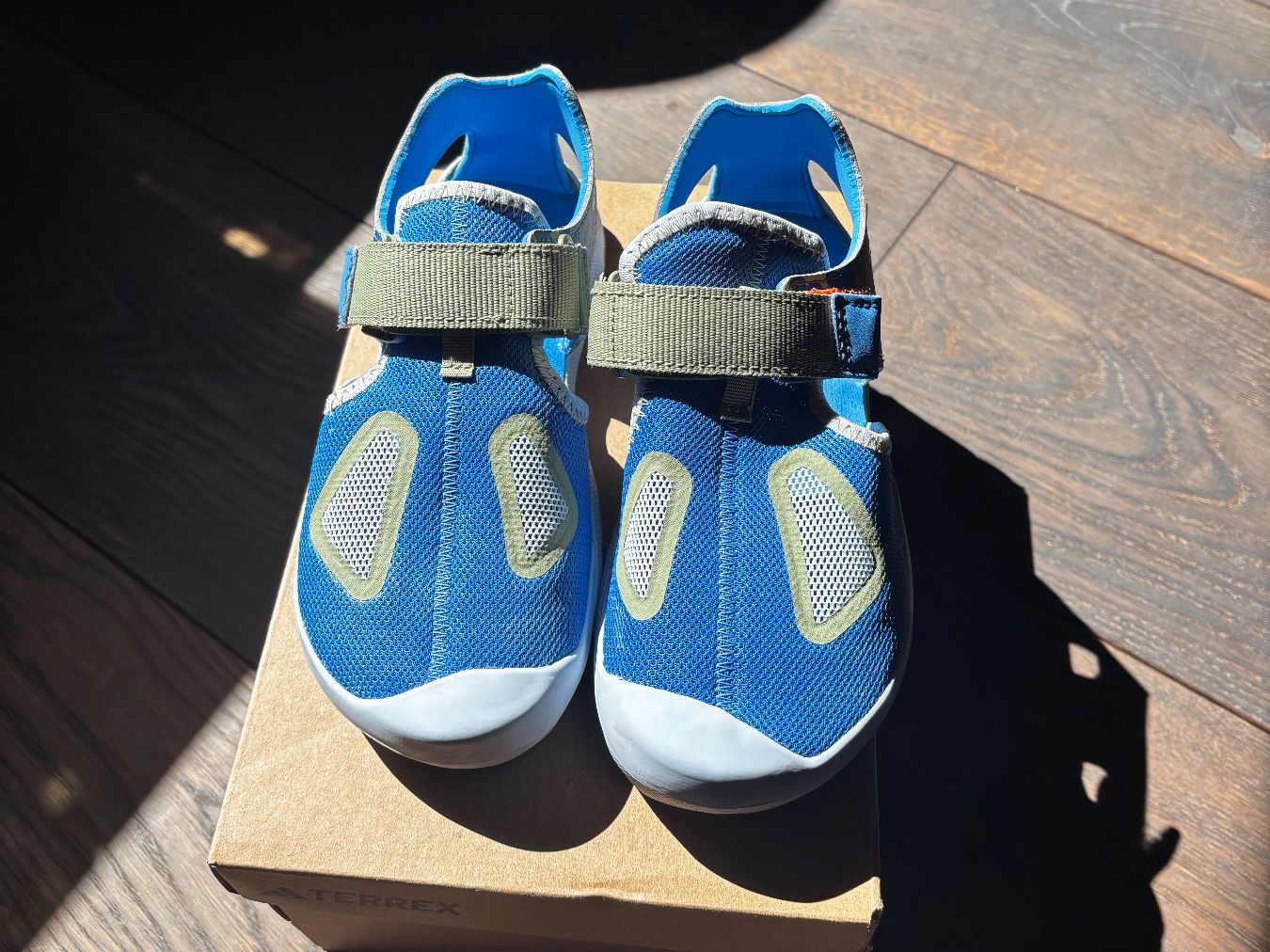 Adidas Scarpe da uomo: Chaussures adidas Terrex captain 32 – Nuovo (secondo la descrizione) da Onex venduto da cel_lf92