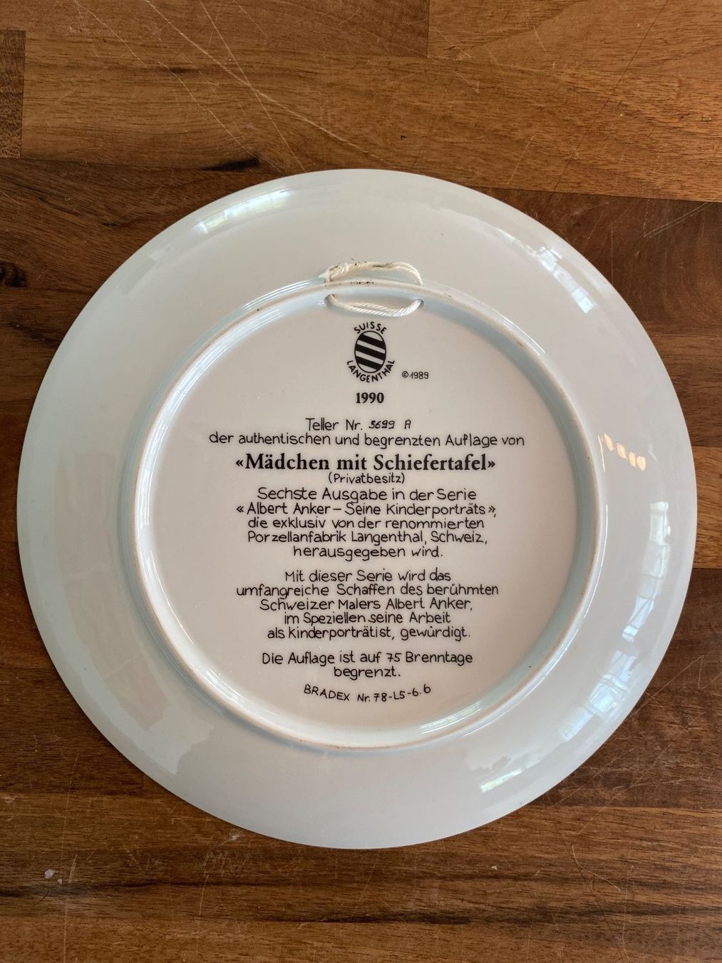 Assiettes: Anker Teller Mädchen mit Schiefertafel – D'occasion à Malters par Basteln 4