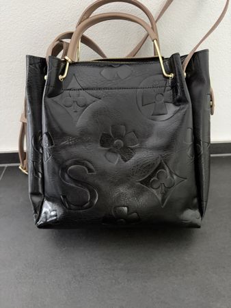Damen Handtasche schwarz mit Muster guter Zustand 40