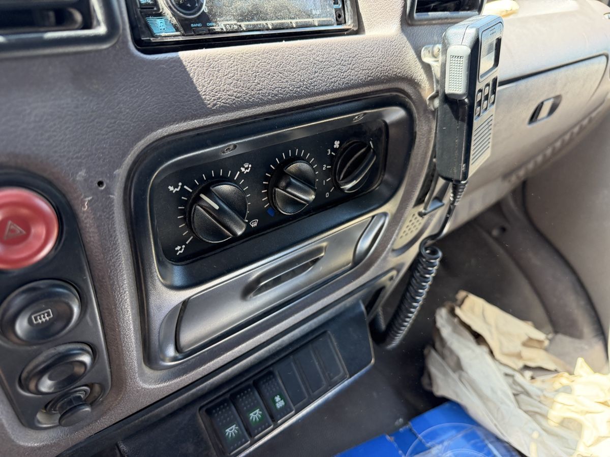 Renault Automobili: Renault Master T35 2.8 TDI – Usato da Oberönz venduto da Xyz90 7