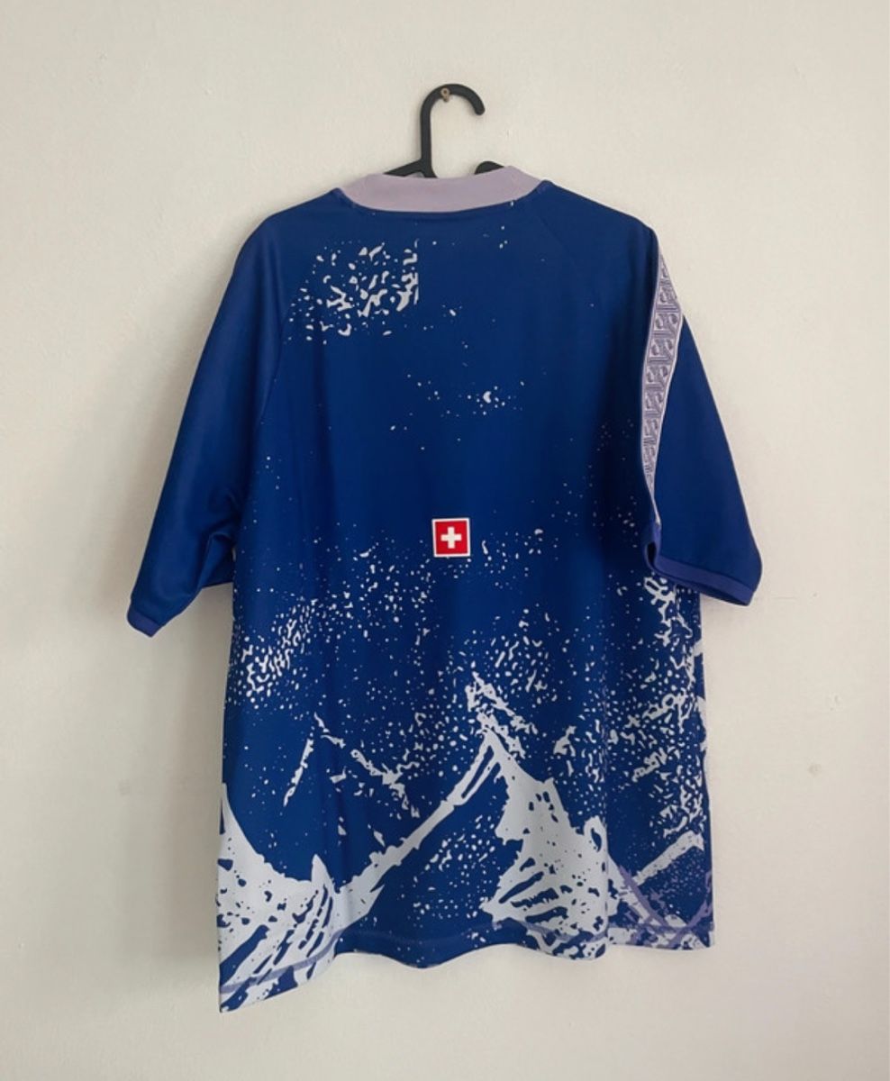 Canottiere & Pantaloni: Schweizer Suisse Nati Trikot L neu  – Nuovo e nell'imballaggio originale da grandvaux venduto da SwissOnTracksHO 1