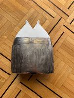 Vase en forme de poisson blanc et argenté texturé