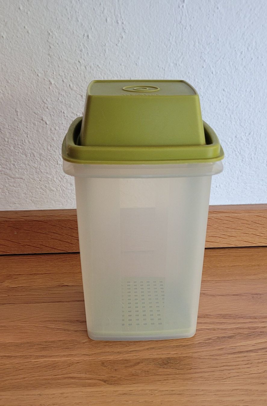 Recipients et similaires: Tupperware Gurkenlift – D'occasion à Wetzikon ZH par Zirben5