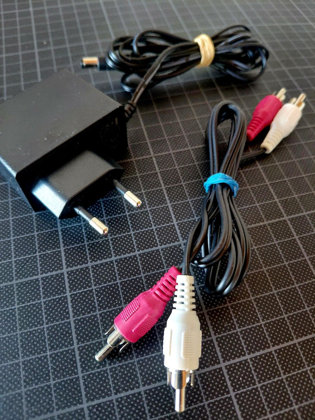 Unità & Adattatore: TechniSat Cablestar 100 – Usato da Obfelden venduto da ly59nx 3