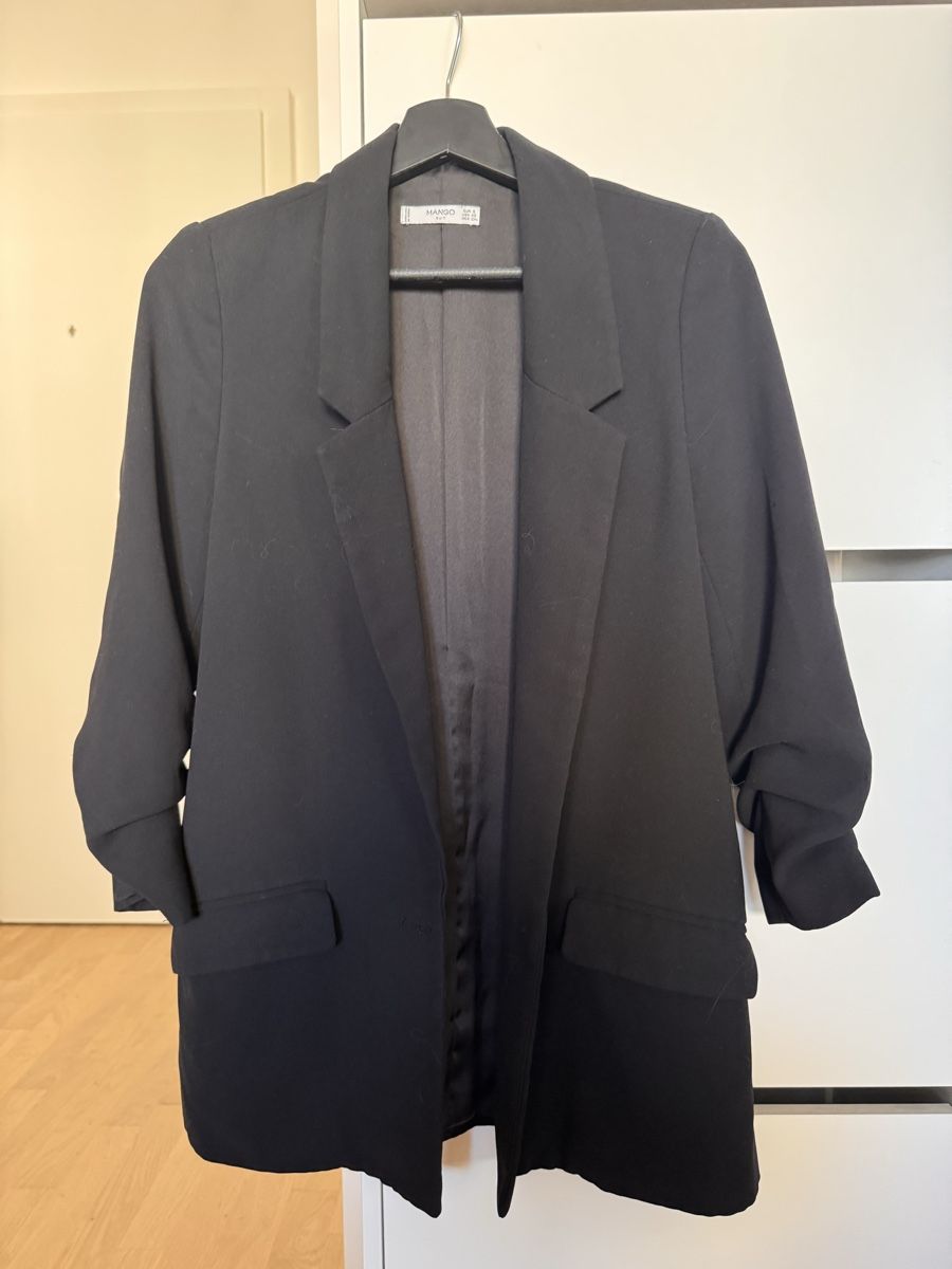 Mango Giacche: Blazer Schwarz Grösse S – Usato da Dübendorf venduto da ClaraS.