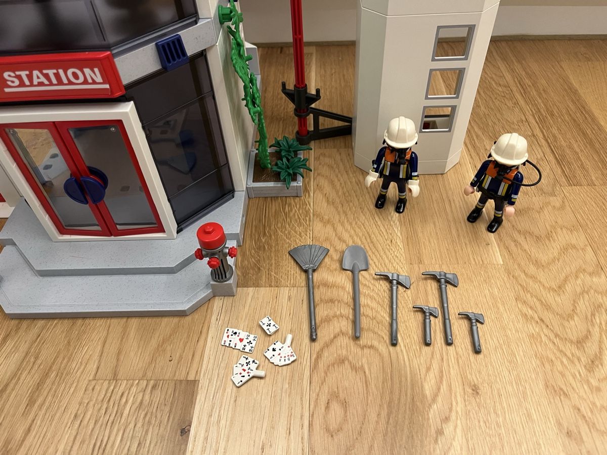 Playmobil Giocattoli: Playmobil Feuerwache 4819 – Usato da Bottighofen venduto da Billabongschweiz81 2