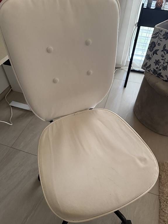 Chaises: Ikea Schreibtischstuhl – D'occasion à Zwingen par KatjaM 1