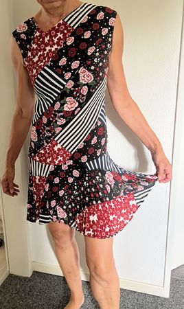 Desigual Kleid, asymmetrisch geschnitten