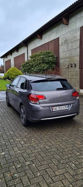 Citroën Automobili: Citroen C4 1.2 Pure Tech Feel Edition Automatic – Usato da Oberwil-Lieli venduto da sim_zvf7 2
