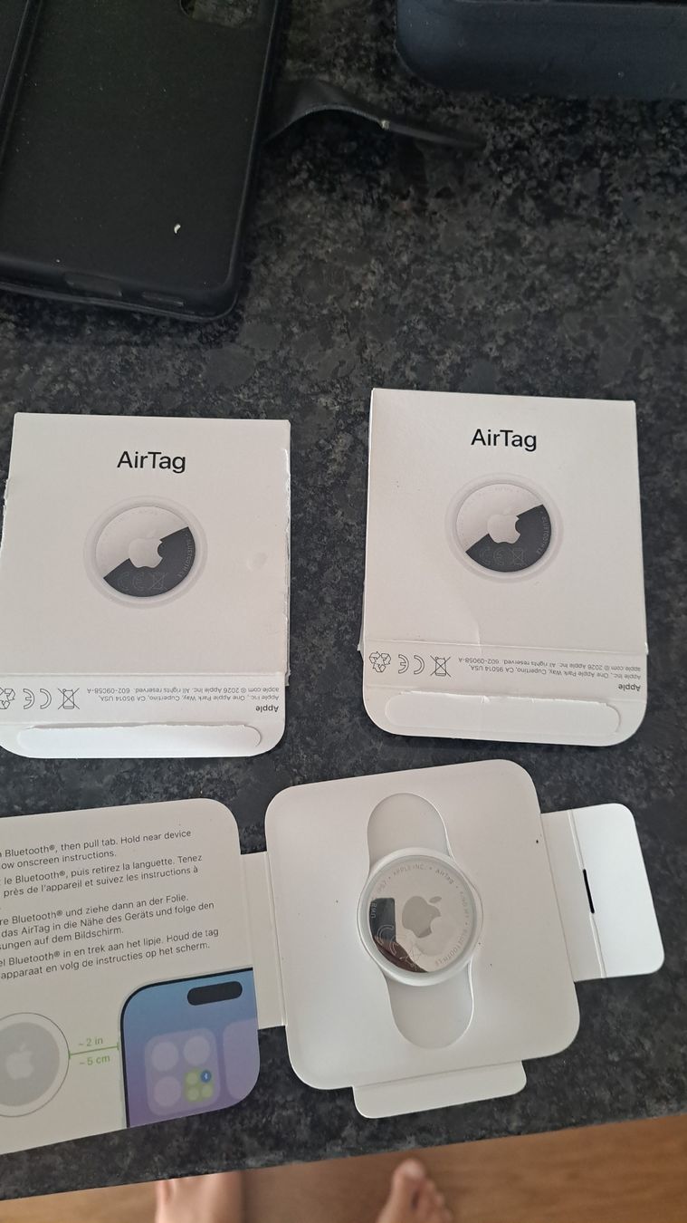 Altro: AirTag mit Zubehör 2 Stk. – Nuovo (secondo la descrizione) da Niederbipp venduto da filou0711 1