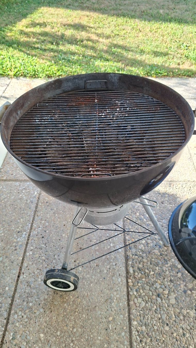 Grills: Holzkohle Kugelgrill – Gebraucht aus Wiesendangen von sgr_lq7w 1