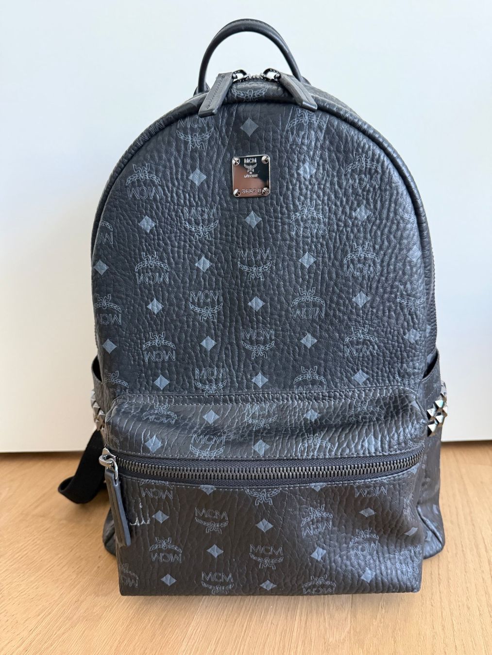 Mcm Zaini: MCM Stark Rucksack mittel - neuwertig – Nuovo (secondo la descrizione) da Kilchberg ZH venduto da Dorian7 3
