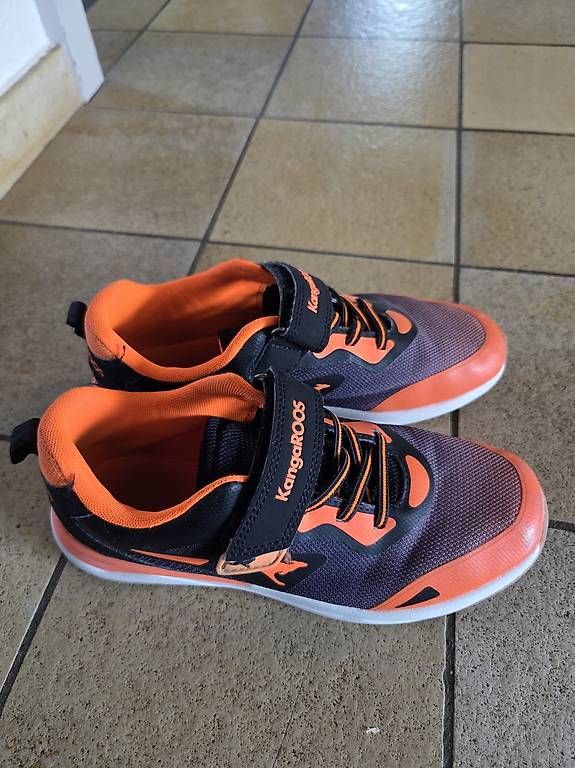 Scarpe per ragazzi: Turnschuhe Kangaroos Grösse 36 – Usato da Leutwil venduto da Nicki85 1