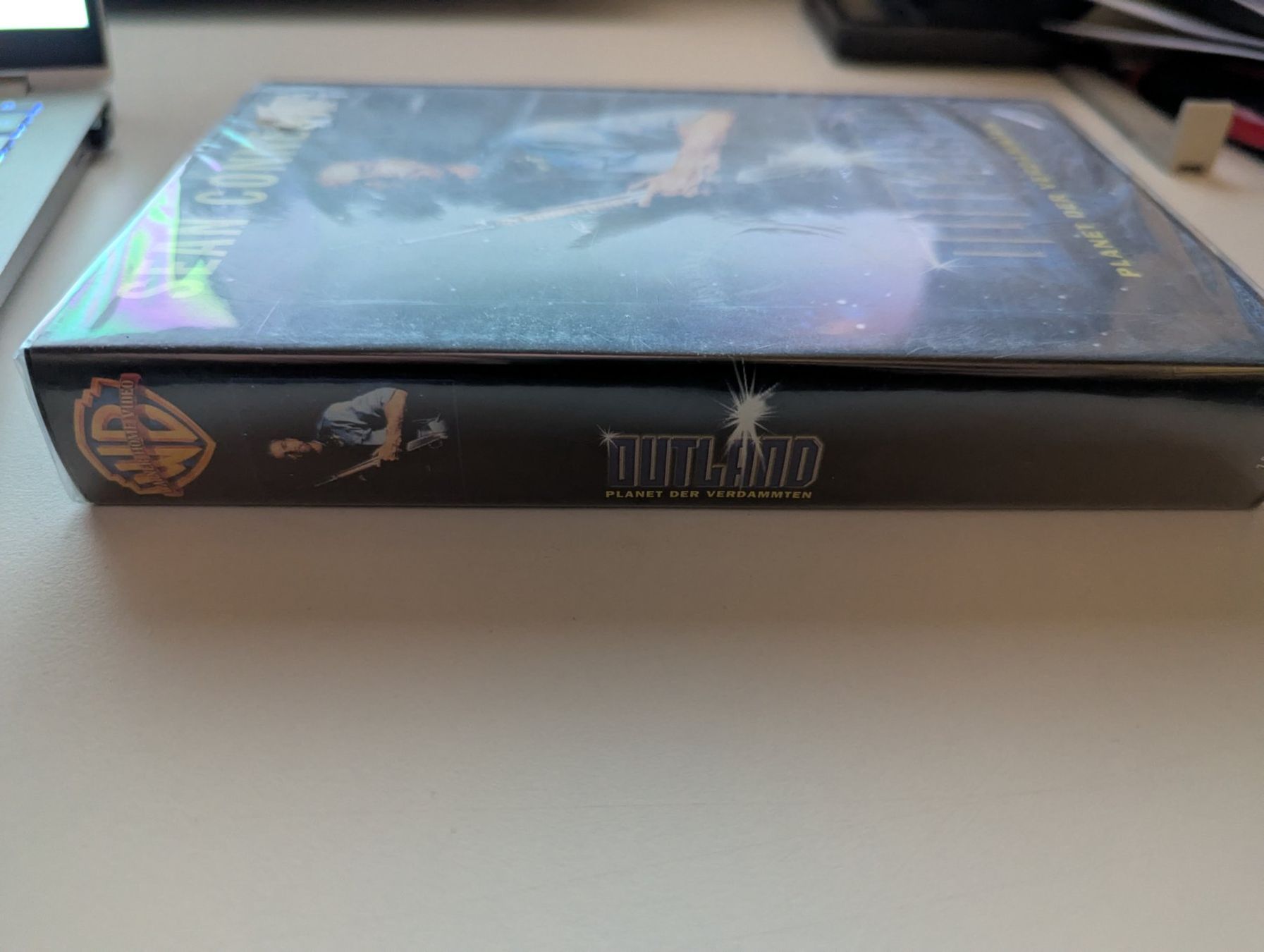 Tutti i VHS: Outland - Sean Connery - VHS OVP versiegelt – Nuovo e nell'imballaggio originale da Hünenberg See venduto da SpecialEditionGaming 5