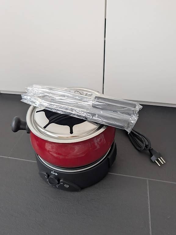Appareils de cuisine: Fondue Set NEU – Neuf avec emballage d'origine à Niederuzwil par marmal 1
