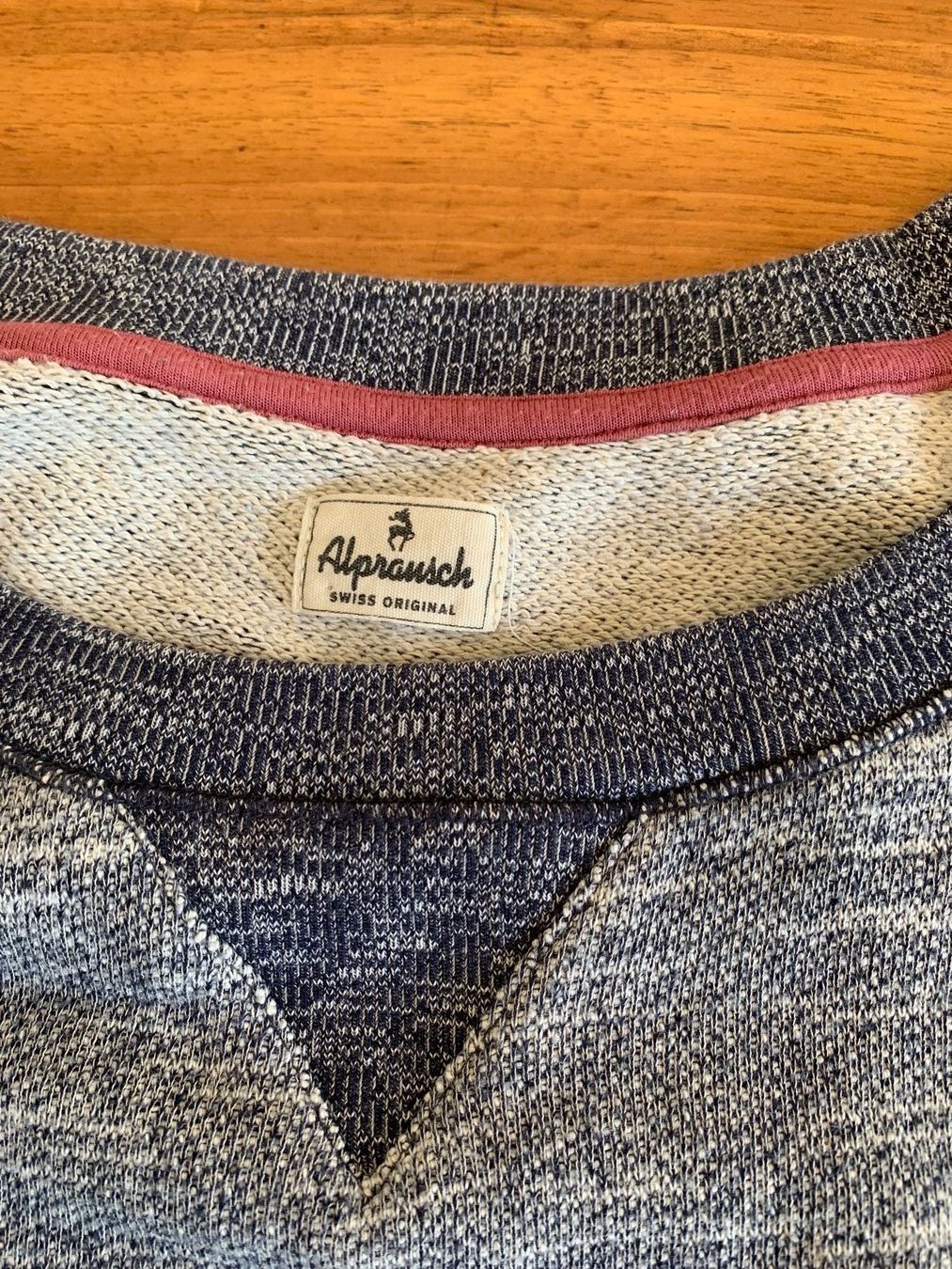 Alprausch Maglioni & Felpe: ALPRAUSCH cooler blaugrauer Pullover Gr. S – Usato da Meiringen venduto da Stuffandmore 3