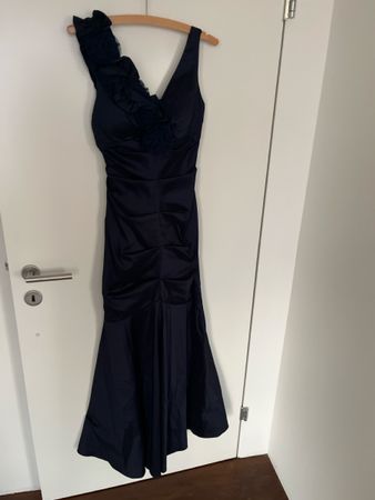 Abendkleid dunkelblau Grösse S Rüschen eine Schulter neu
