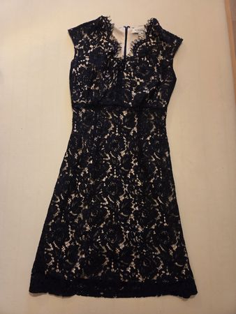 Elegantes Spitzenkleid Gr. 34