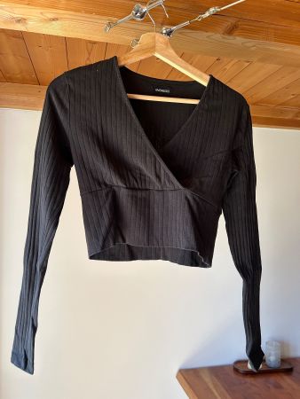 Schwarzes Crop Top, Langarm, Gr. M