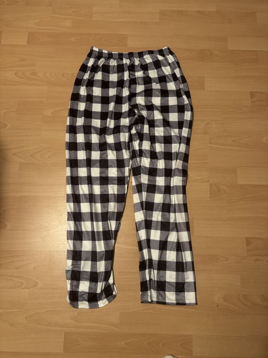 Pantaloni: Kuschelige Flanellhose im Karomuster - Grösse M – Nuovo (secondo la descrizione) da Bern venduto da pablito01