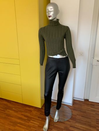 AKRIS: OVP/Neue schwarze Lederhose mit Kaufetikette 1300, 38