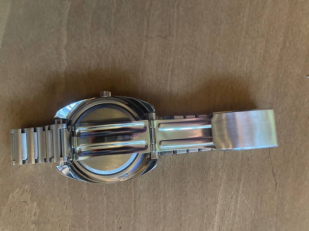 Omega Orologi: Omega Seamaster Cosmic 2000 Automatic (frisch revidiert) – Usato da Ebnat-Kappel venduto da Mela18 1