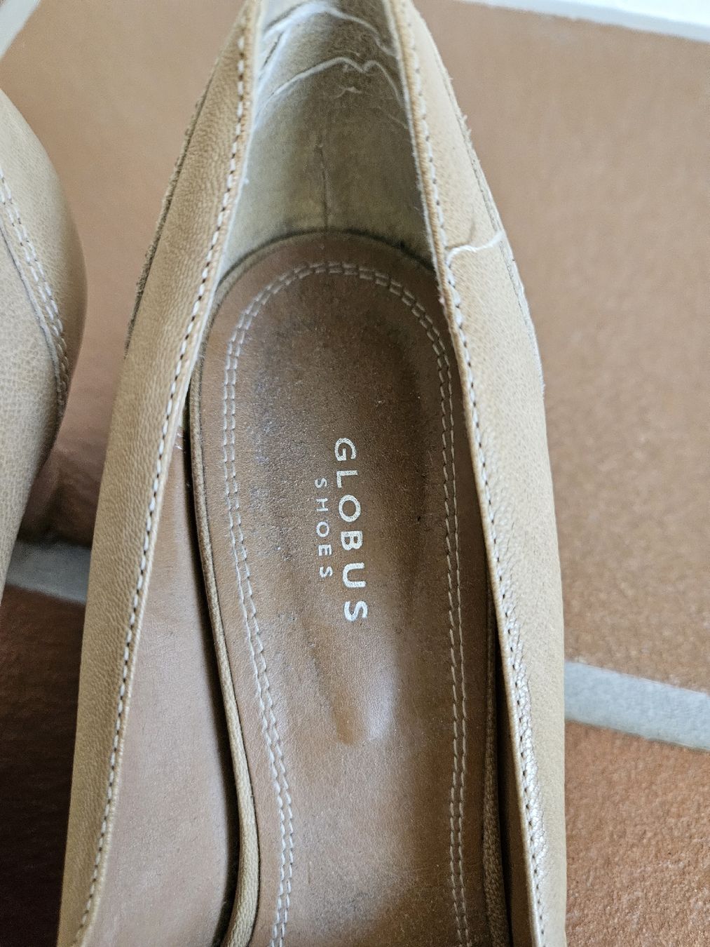 Globus Scarpe da donna: Globus Pumps Leder beige Gr. 40  – Usato da Eschenbach SG venduto da MarThu 3