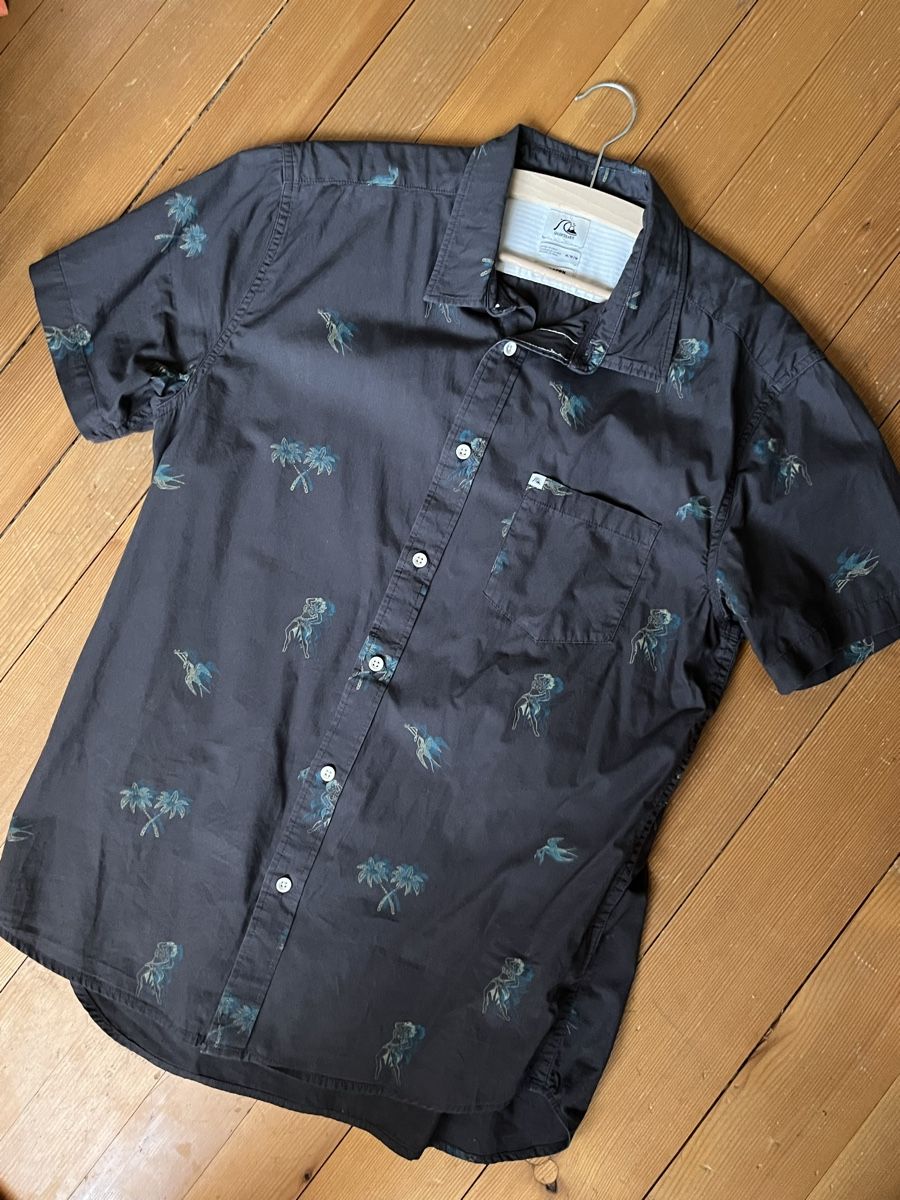 Quiksilver Camicie: Vintage Kurzarmhemd von QUICKSILVER – Nuovo (secondo la descrizione) da Inkwil venduto da RetrOhyeah_Schweiz