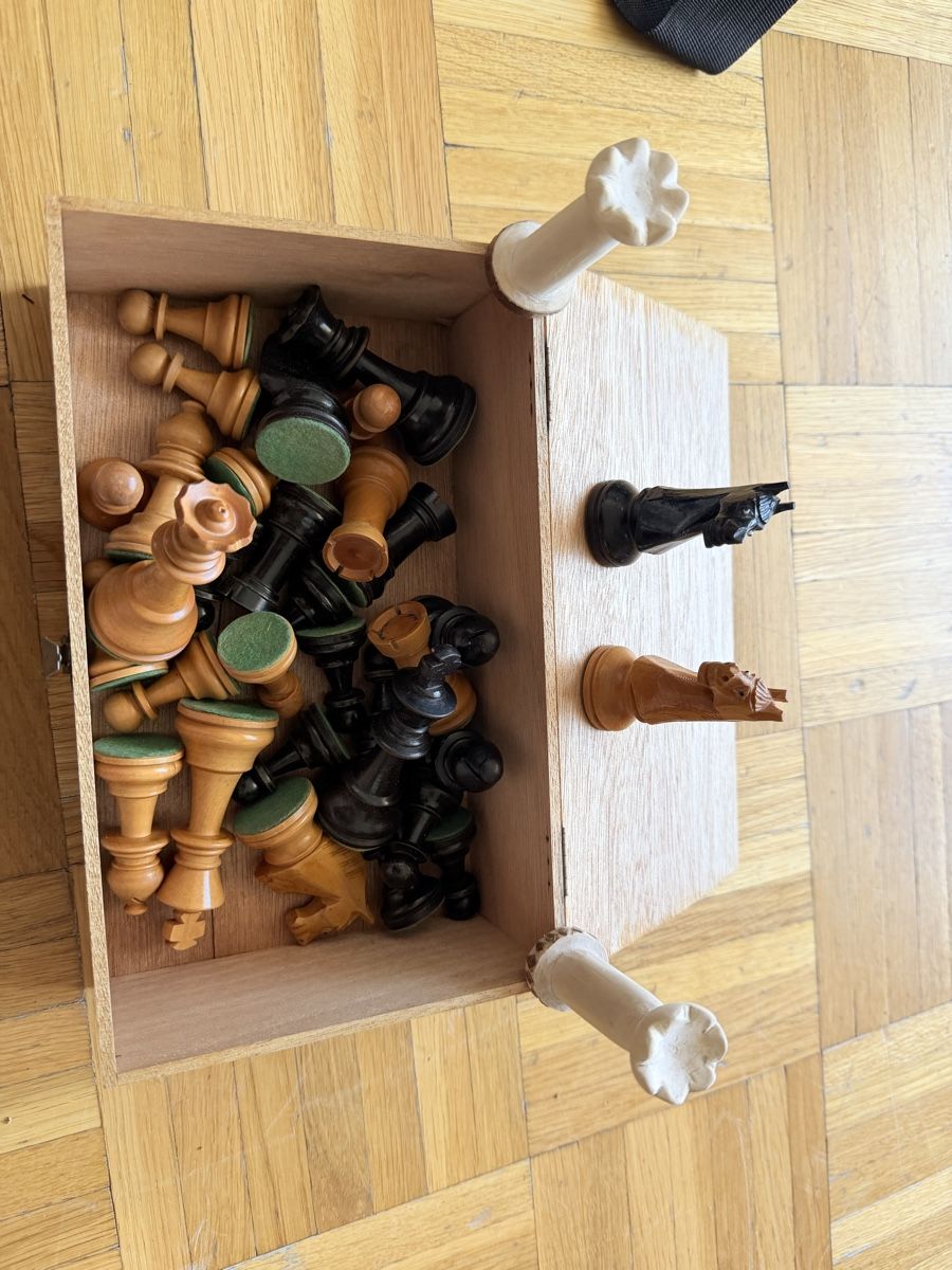 Giochi: Chess Set Wooden Pieces Used – Usato da Villars-sur-Glâne venduto da ext_5h55 1