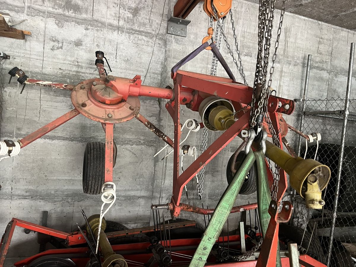 Toutes les machines: Bucher tm 850 – D'occasion à St.Niklaus par rmddams4 6