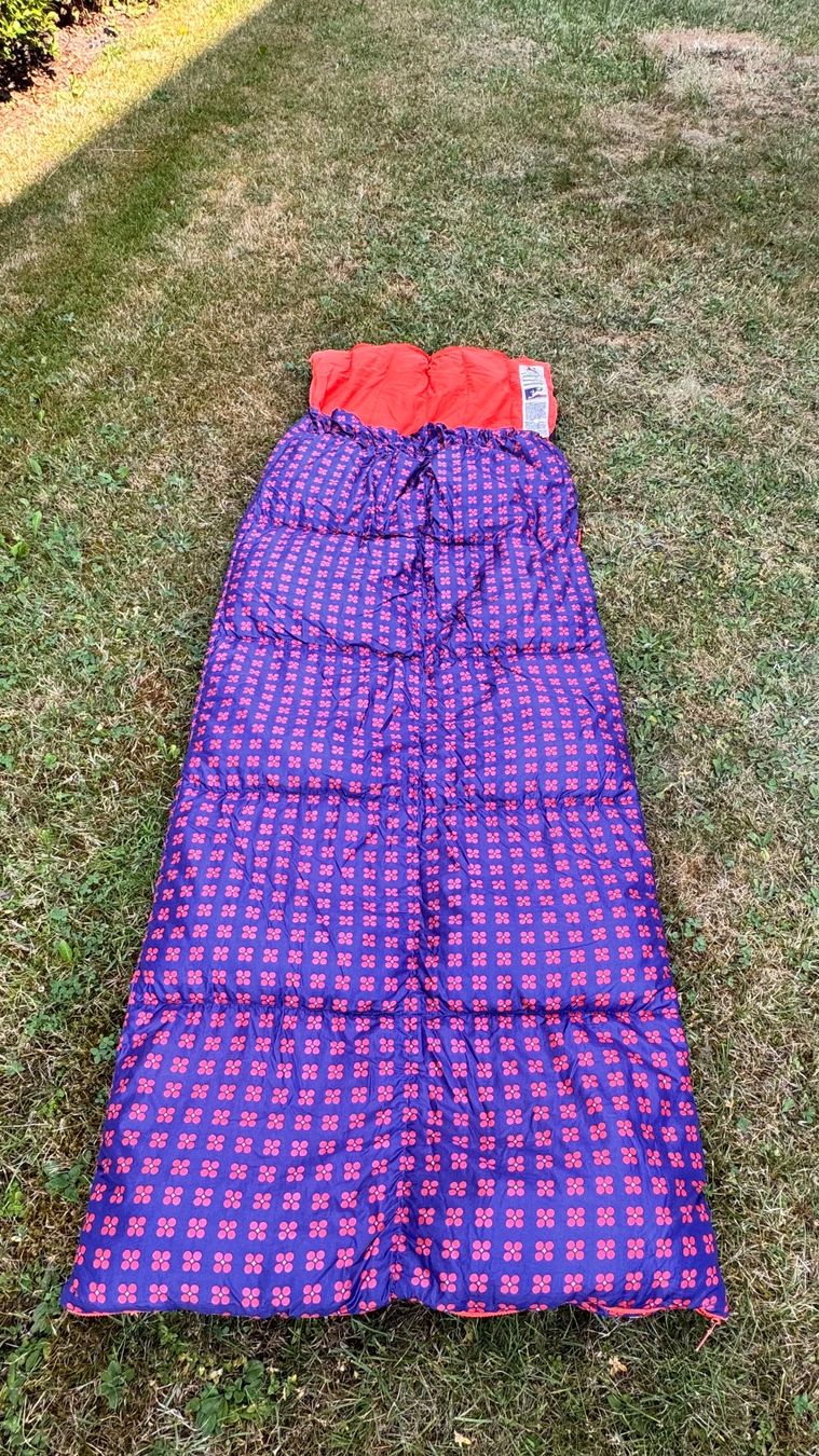 Schlafsäcke: Retro Flower Power Schlafsack mit Hülle – Gebraucht aus Baar von 001loulou