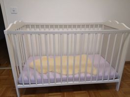 Babybett (ohne Matratze)