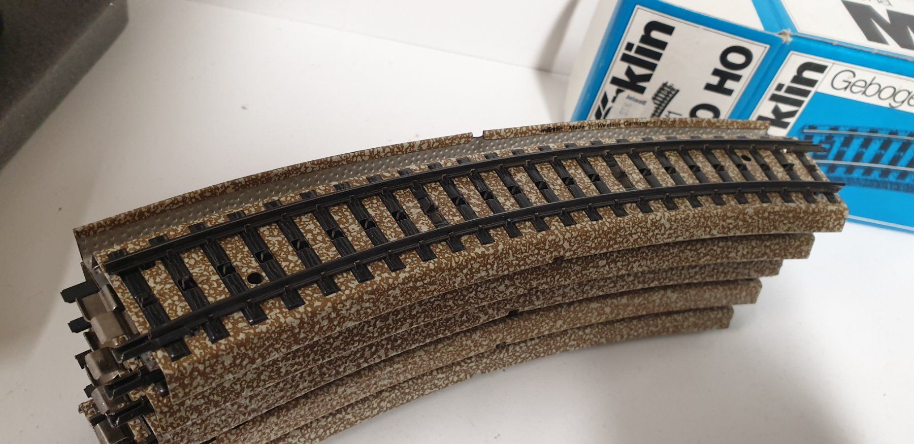 Märklin Modelleisenbahnen: Märklin gebogenes Gleis 5100 H0/AC – Neu (gemäss Beschreibung) aus Geroldswil von TopTrain54 1