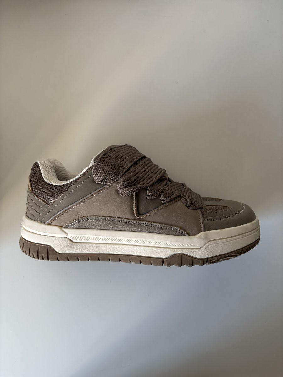 Bershka Scarpe da uomo: Bershka chaussures. Comme neuf – Nuovo (secondo la descrizione) da Reconvilier venduto da oliver008 2