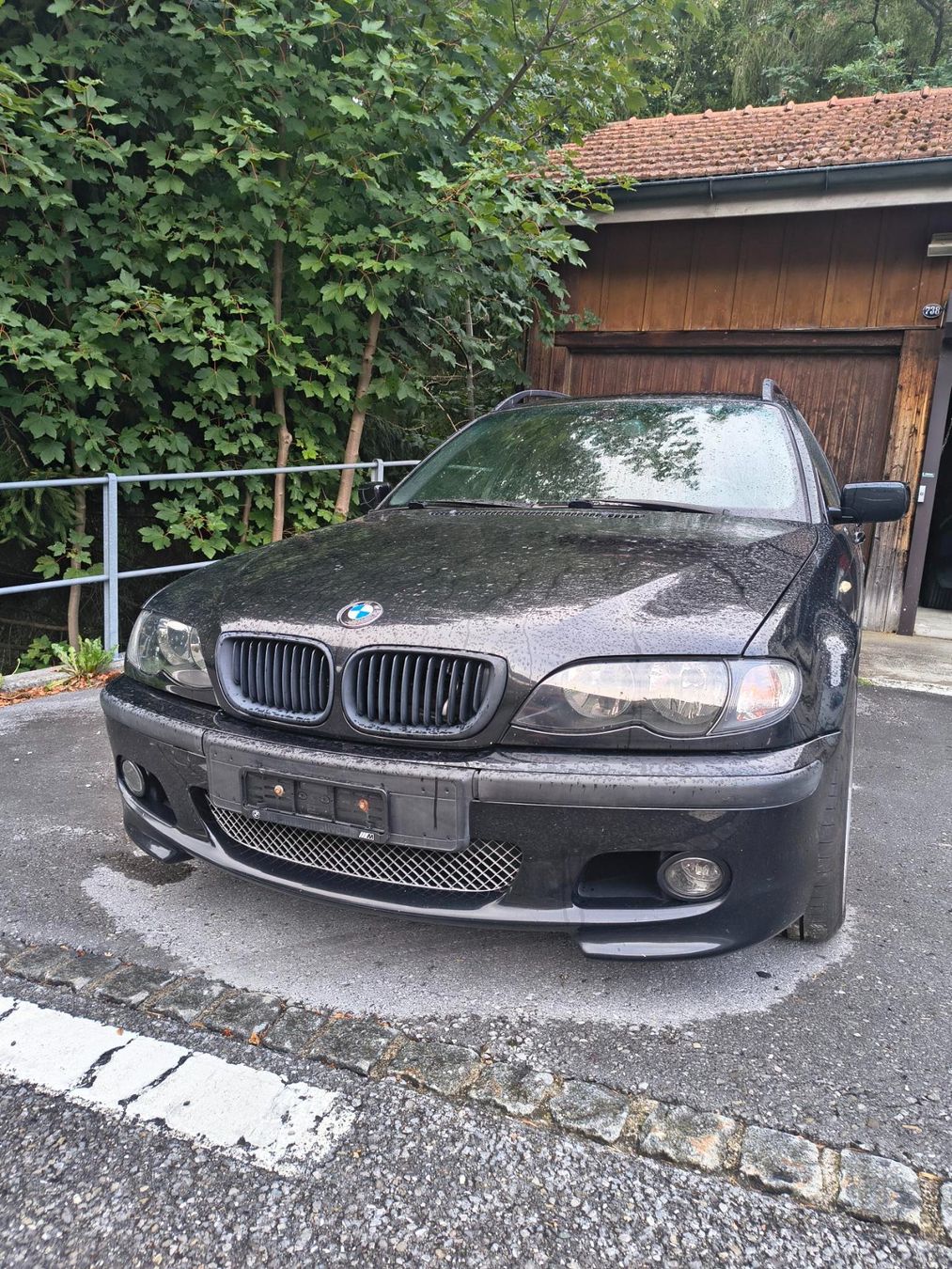 BMW Automobili: BMW 325xi Touring E46 – Usato da Wolfhalden venduto da Para13 1