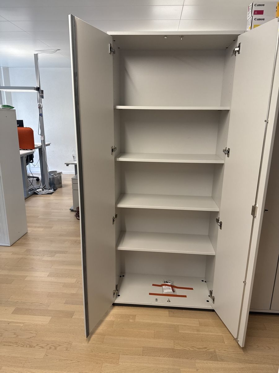 Haworth Armadi: Büroschrank hellgrau, abschliessbar – Usato da Bern venduto da Sellionaire_007 1