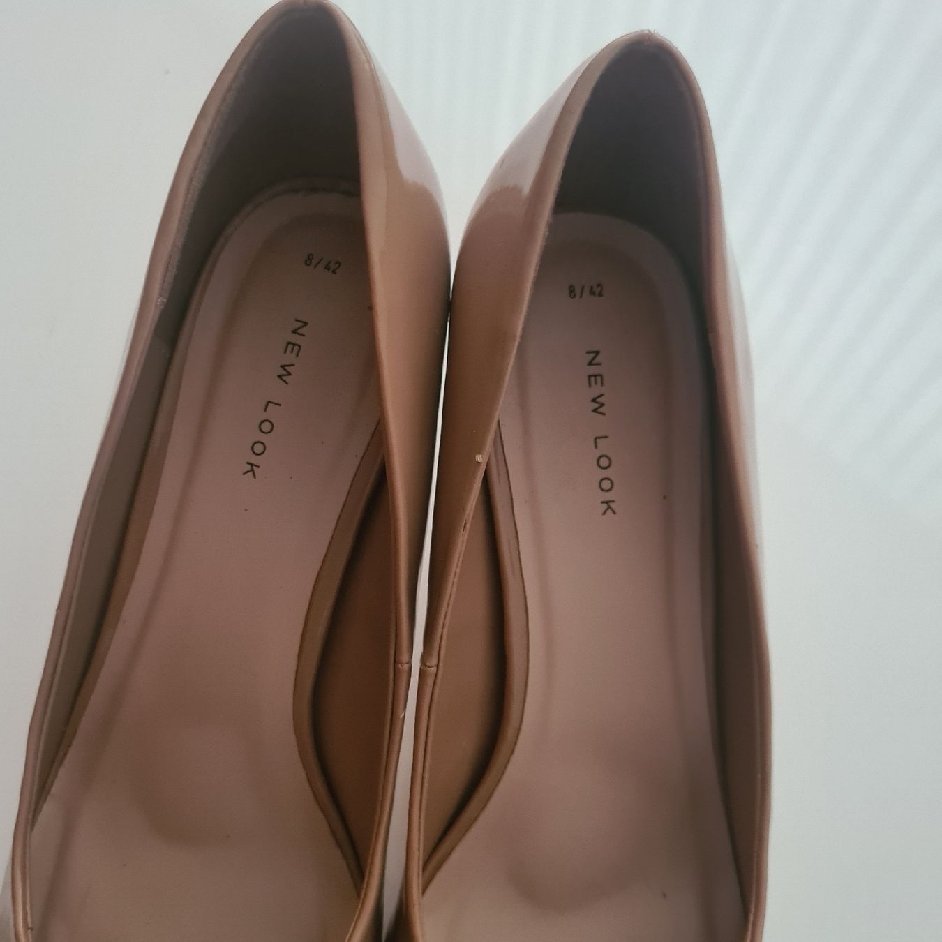 Scarpe da donna: Absatzschuh  Hellbraun Lack Gr 8 (42) – Usato da Steinen venduto da turbogeiss99 7