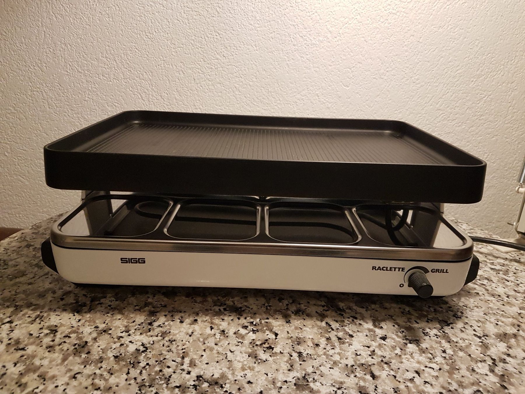 Sigg Elettrodomestici da cucina: SIGG Raclette 8 Personnen – Usato da Wallisellen venduto da Swissline11 2