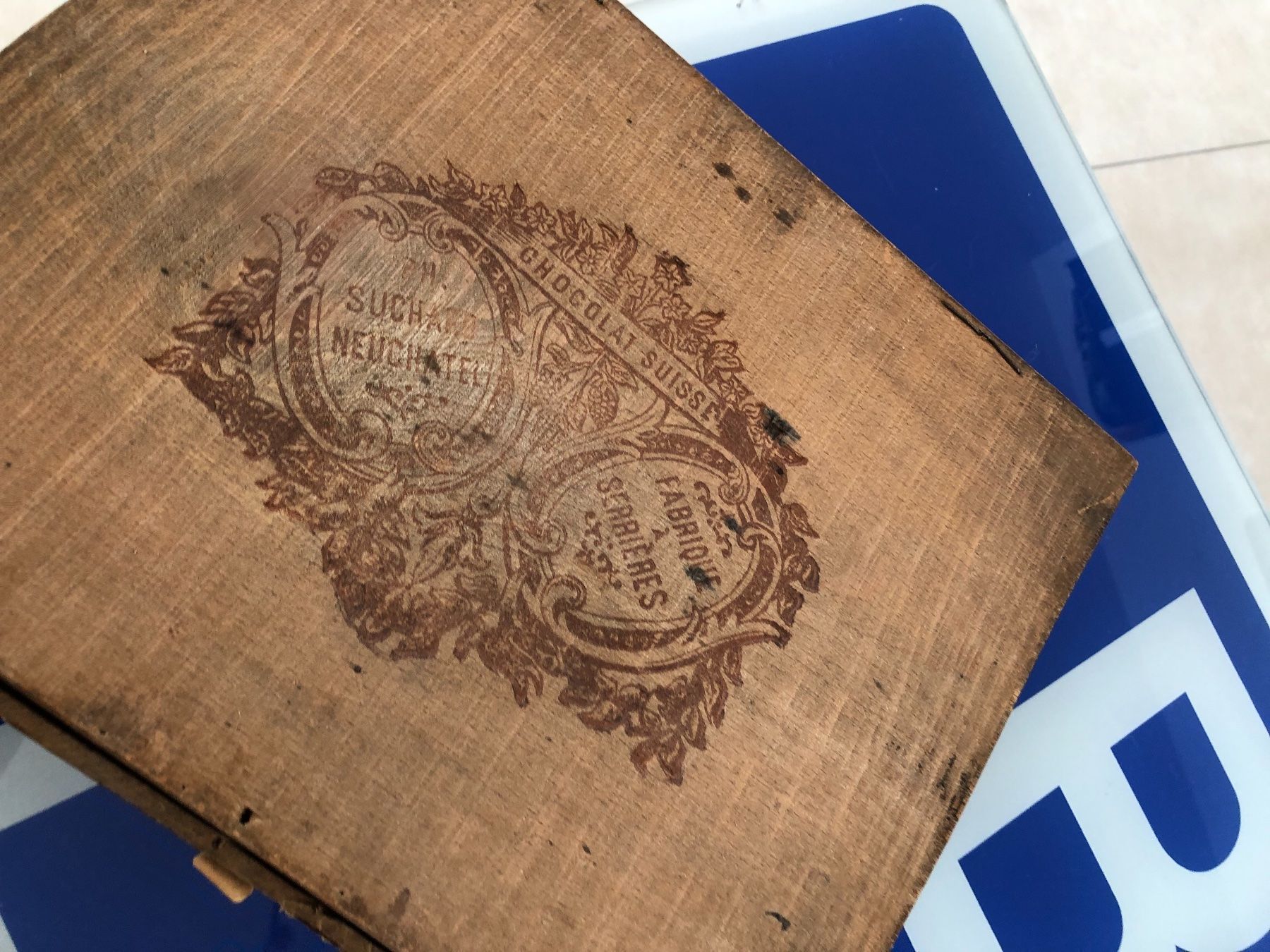 Suchard Barattoli: Suchard Ancienne boîte en bois – Usato da Thierrens venduto da Bigla 3
