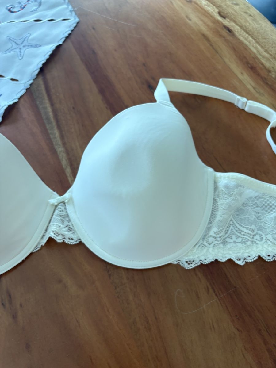 Beldona Autres dessous: Beldona BH , Cremeweiss  – Neuf (Voir description) à Obbürgen par bugi6868 8