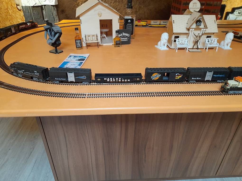 Bücher: Harley Davidson eisenbahnen – Gebraucht aus Rickenbach LU von sch_9n6h 4