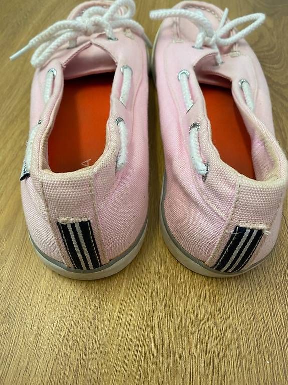 Scarpe da donna: BOOTSSCHUHE VON NAUTICA GRÖSSE 38 – Usato da Alberswil venduto da mina012 1