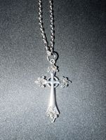 Collier croix argenté