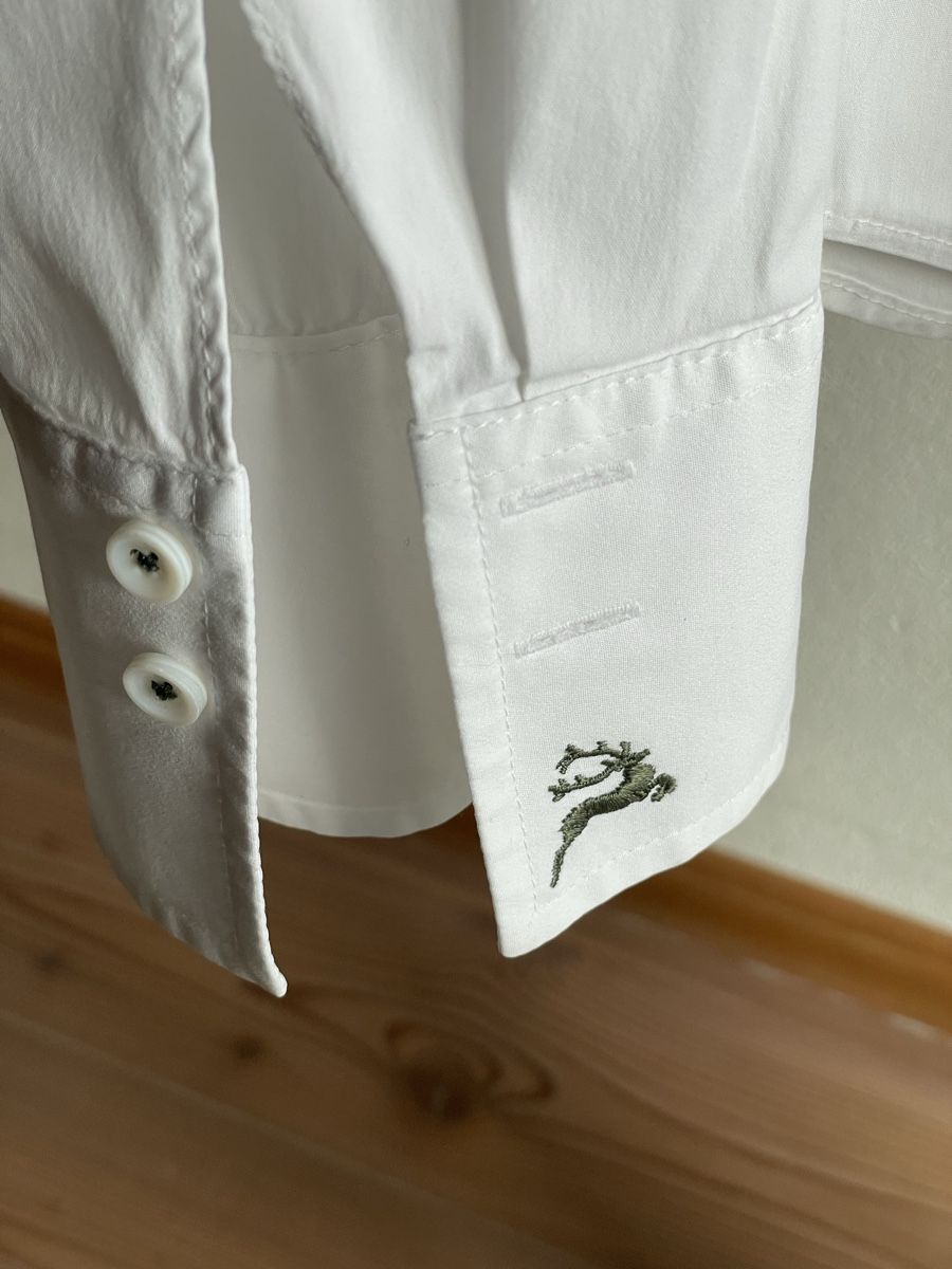 Blusen: Wallmann Weisse Bluse mit Hirsch Gr. 38 – Gebraucht aus St. Moritz von hdj_dd7v 2