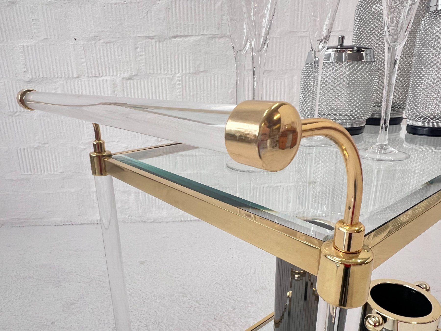 Tische: Vintage Plexi Barwagen, Beistelltisch – Gebraucht aus Walzenhausen von stilvollwohnen 5