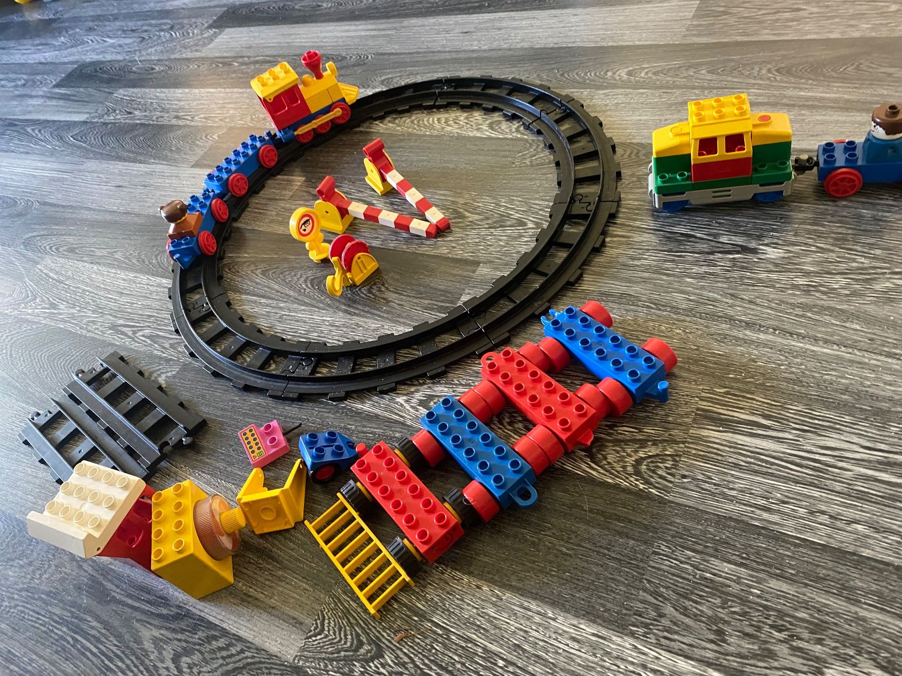 Lego Spielzeuge: Lego DUPLO Eisenbahn – Gebraucht aus Allenwinden von Obalu 2
