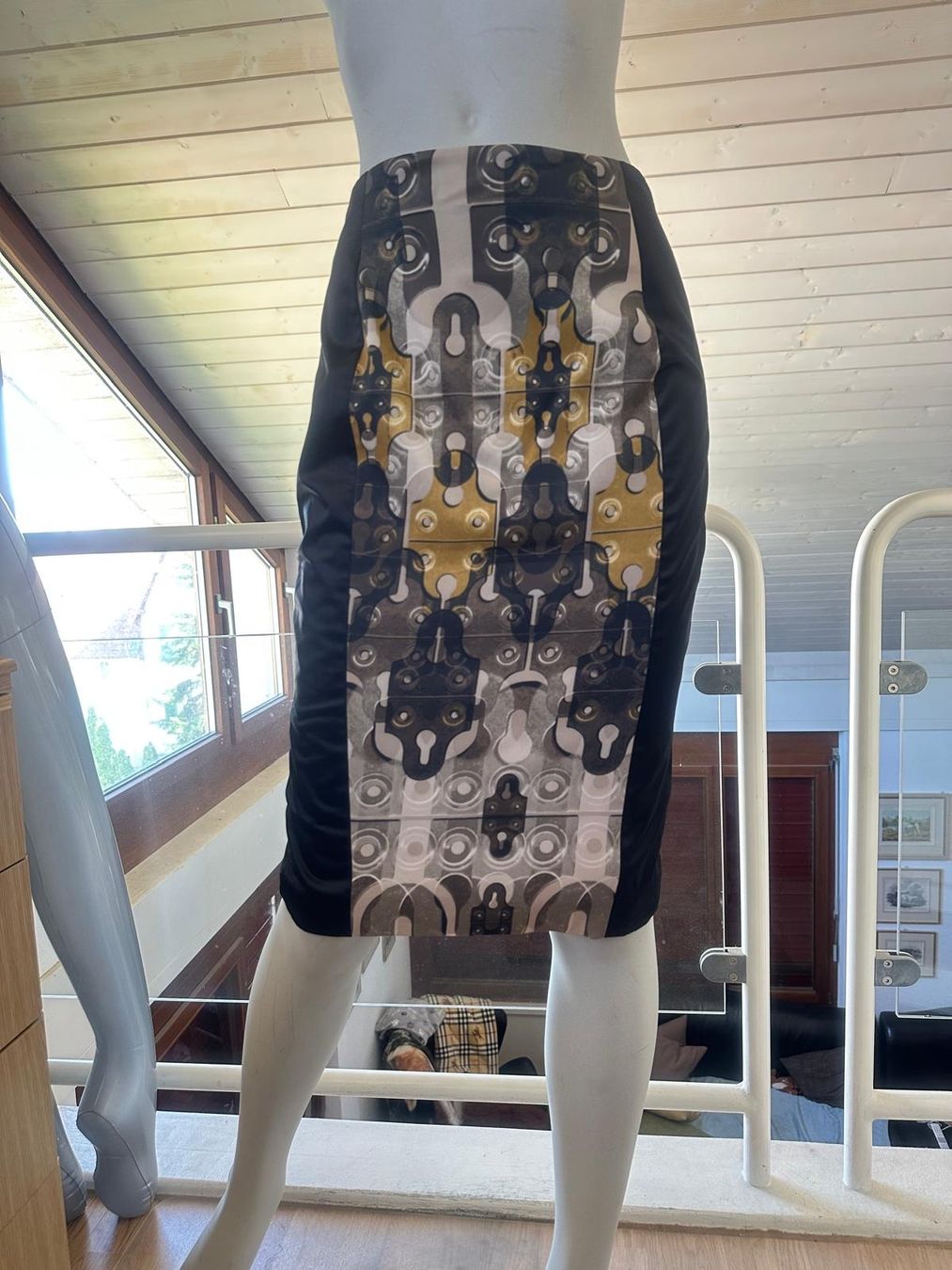 Karen Millen Jupes: Jupe von KAREN MILLEN – D'occasion à Neuhausen par Lechasseur 2