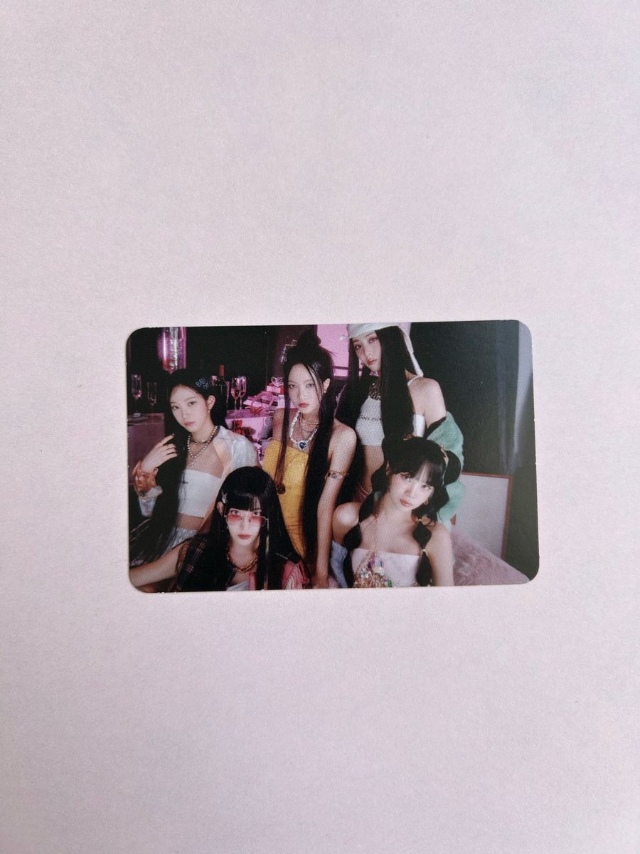 Carte collezionabili: LE SSERAFIM EASY 3rd Mini album photocard – Usato da Les Avanchets venduto da ang_qqx6