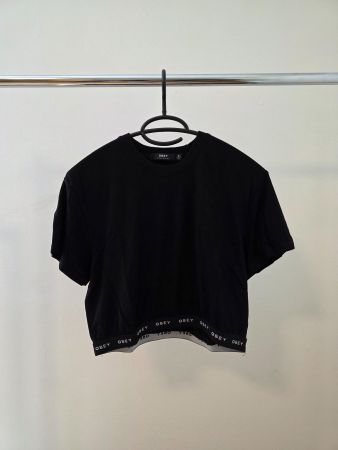 Schwarzes T-Shirt Obey