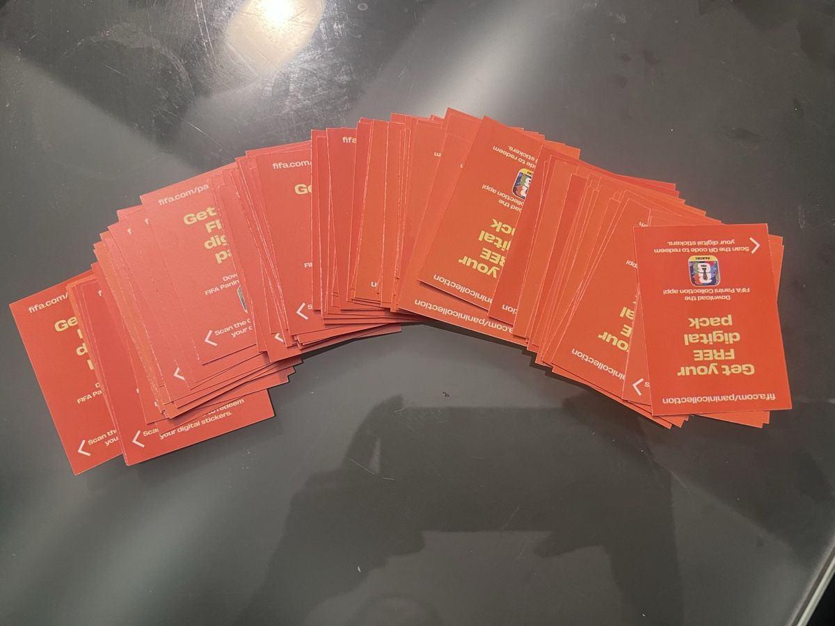 Panini Carte collezionabili: Panini Collection Digital Pack Codes (Ca. über 100Stk.) – Nuovo (secondo la descrizione) da Breitenbach venduto da Saskia.Betschart